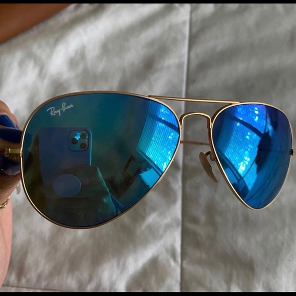Ray-Ban aviators - Picture 1 of 1